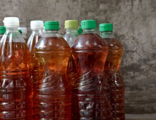 Botellas de aceite para reciclar